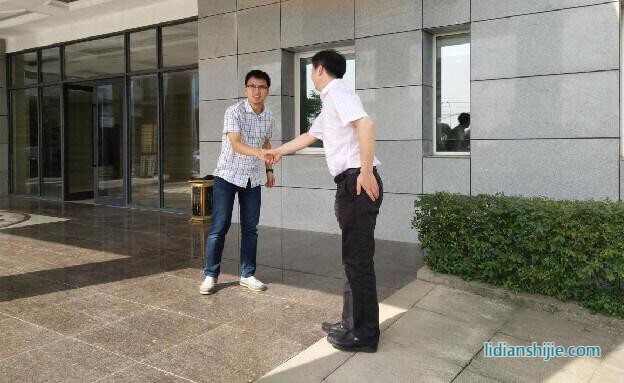 四川綿陽市經(jīng)信委副主任王欣一行來四川富驊新能源考察 四川綿陽市經(jīng)信委副主任王欣一行來四川富驊新能源考察