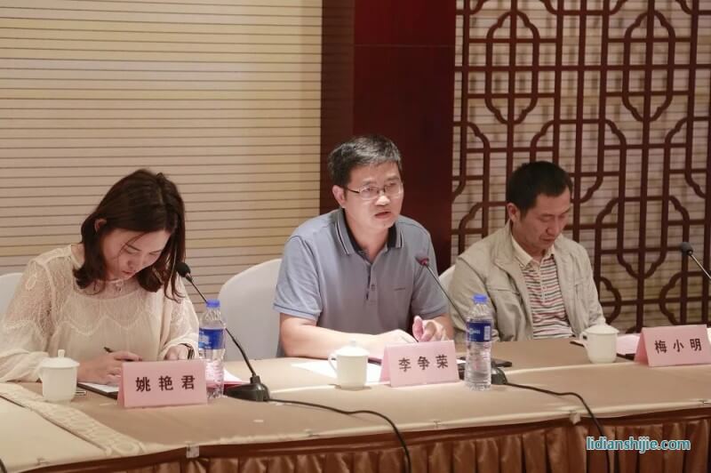 東風股份副總經(jīng)理李爭榮