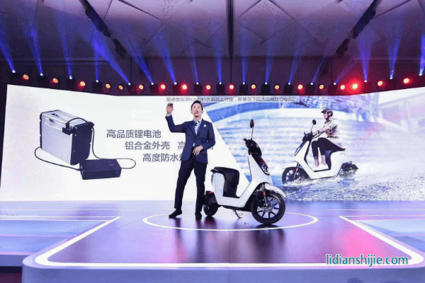 Honda發(fā)布中國首款鋰電池電動摩托車V-GO