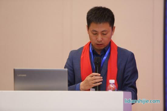 秘書長許剛向大會作了協(xié)會《18年工作報告和19年工作計劃》,報告深入徹底,逐條的列明了18年秘書處所做的工作和19年我們想要做的工作