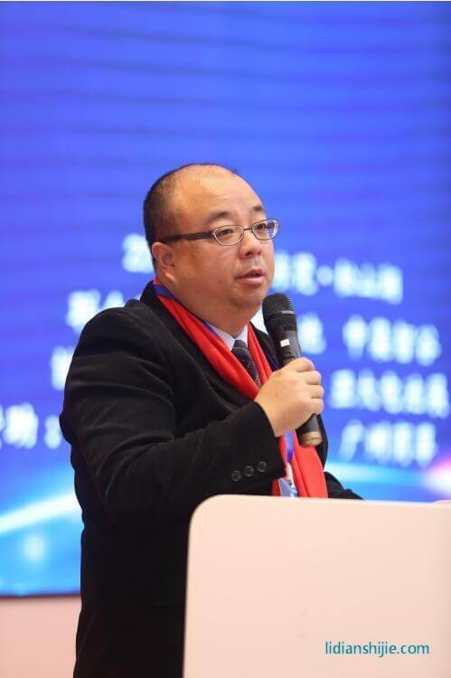 正業(yè)科技范斌當選為協(xié)會第一位、同時也是目前唯一一位常務副會長。范總在致辭中言辭懇切,表示將與其他領導一起帶領秘書處更進一步做好協(xié)會未來的工作
