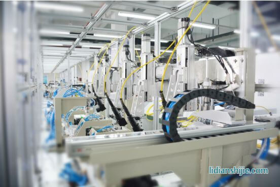 鋰電池組裝加工設(shè)備 鋰電池組裝加工設(shè)備
