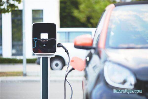 研究人員發(fā)明新涂層 使金屬鋰電池更穩(wěn)定