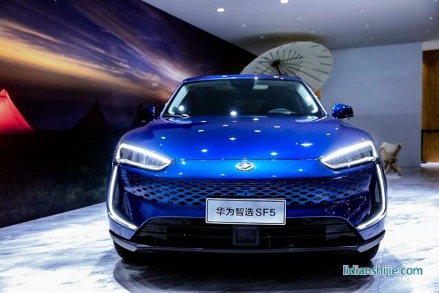 比亞迪靠汽車技術(shù)創(chuàng)新銷量暴漲，自動駕駛卻難助華為打開局面