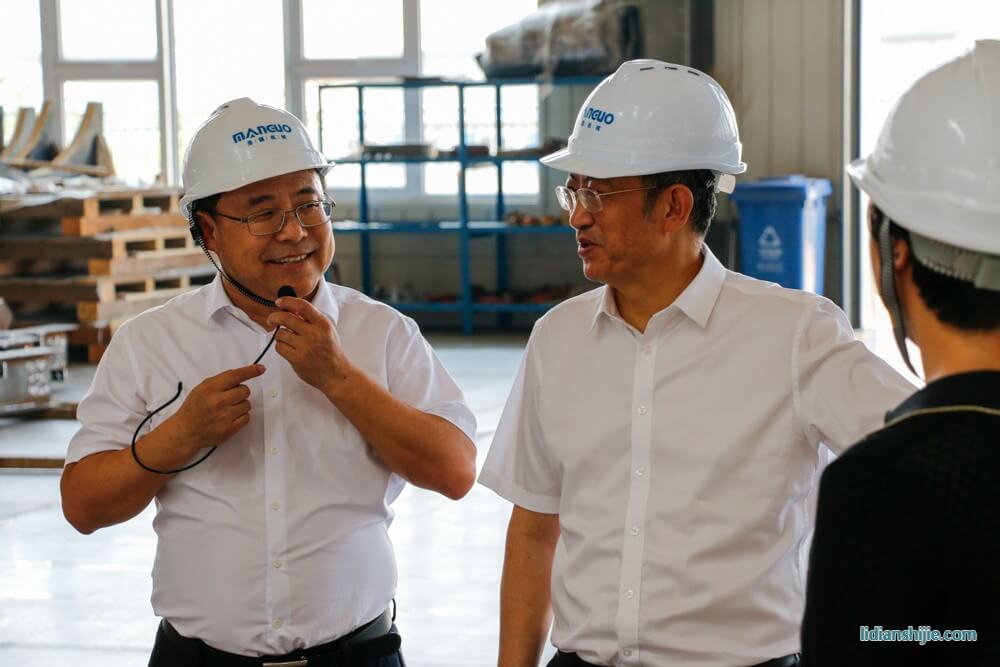 秦皇島市長(zhǎng)蒞臨曼國(guó)裝備調(diào)研指導(dǎo)工作