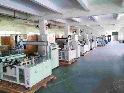 SR電池拔插膠釘機(jī)圖1