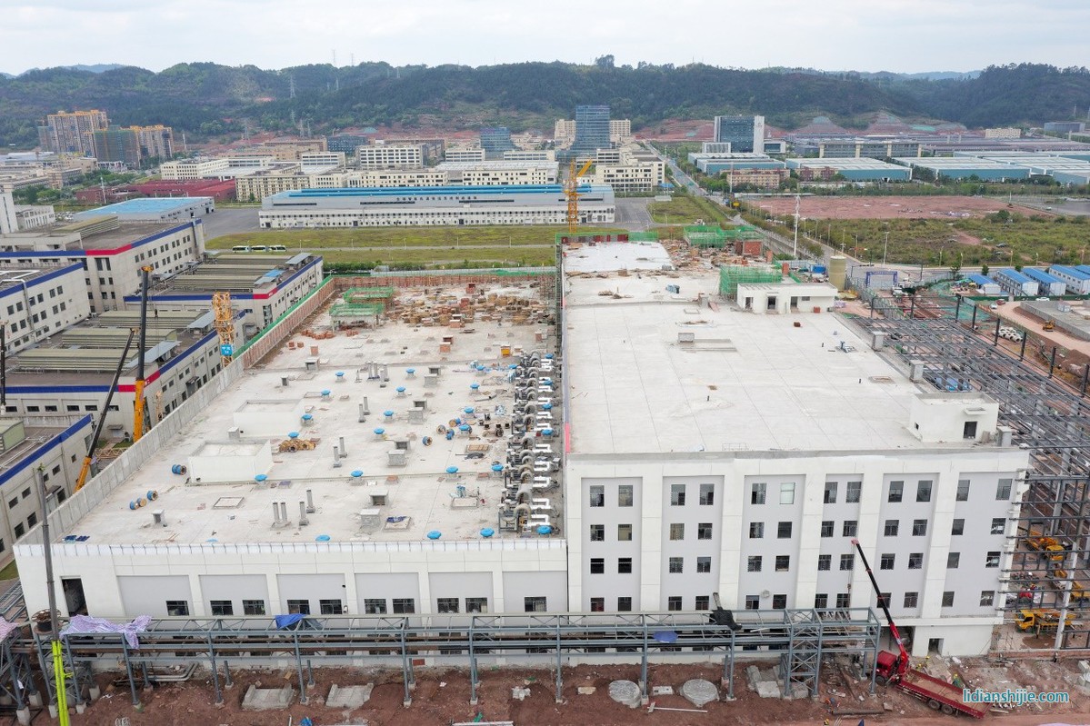 宜賓鋰寶鋰電正極材料項目二期二標(biāo)段迎來全面封頂